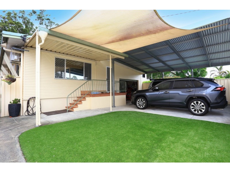 24 Turana Street, Coombabah QLD 4216