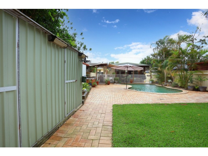 24 Turana Street, Coombabah QLD 4216