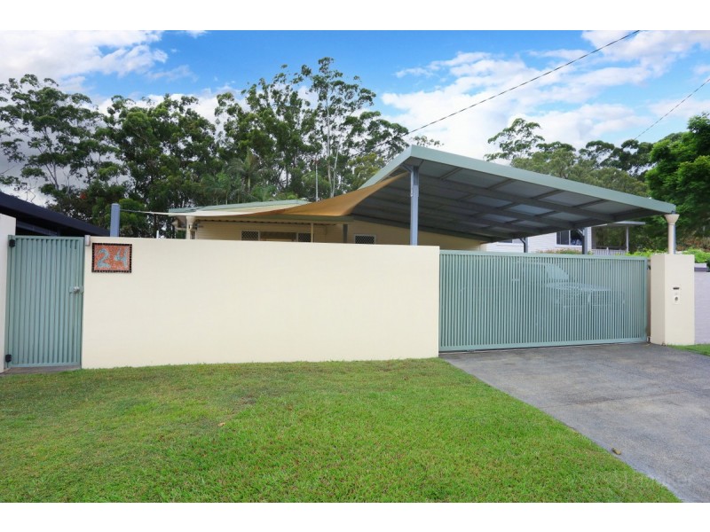 24 Turana Street, Coombabah QLD 4216