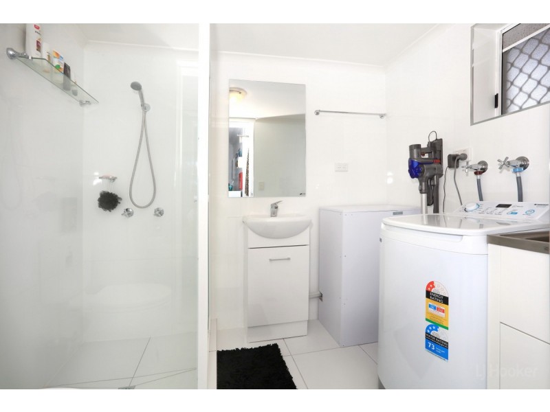 8/125 Frank Street, Labrador QLD 4215