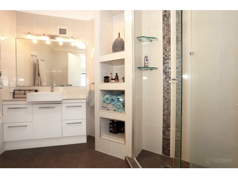 22/81 Boykambil Esplanade North, Hope Island QLD 4212
