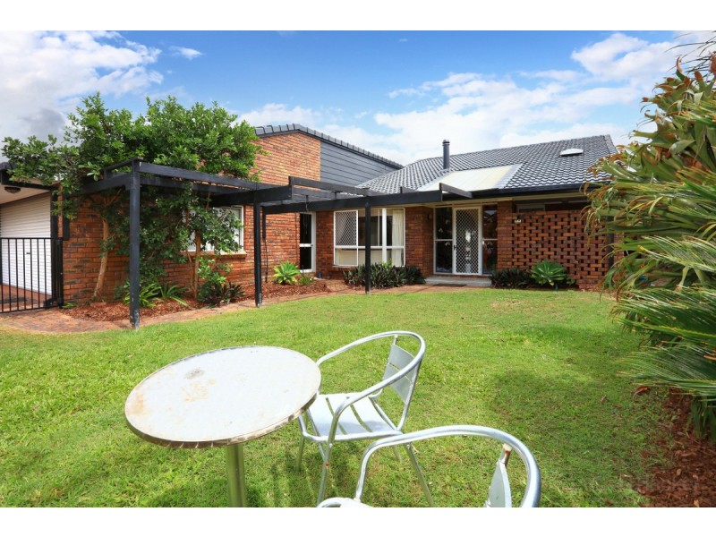 10 Matthew Flinders Drive, Hollywell QLD 4216