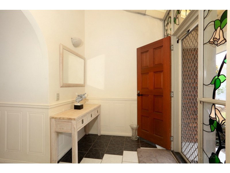 10 Matthew Flinders Drive, Hollywell QLD 4216