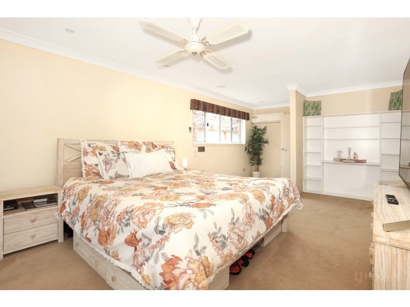 10 Matthew Flinders Drive, Hollywell QLD 4216