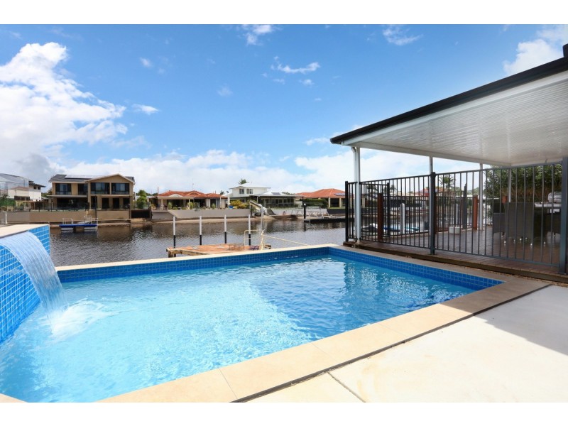 10 Matthew Flinders Drive, Hollywell QLD 4216