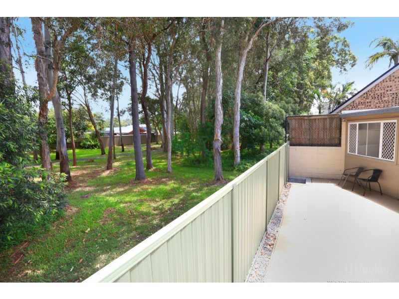 1/18 Eurimbula Court, Paradise Point QLD 4216