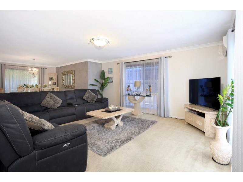 45 Monterey Keys Drive, Helensvale QLD 4212