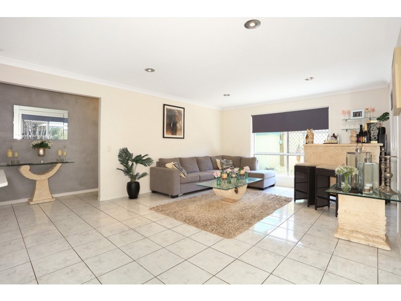 45 Monterey Keys Drive, Helensvale QLD 4212