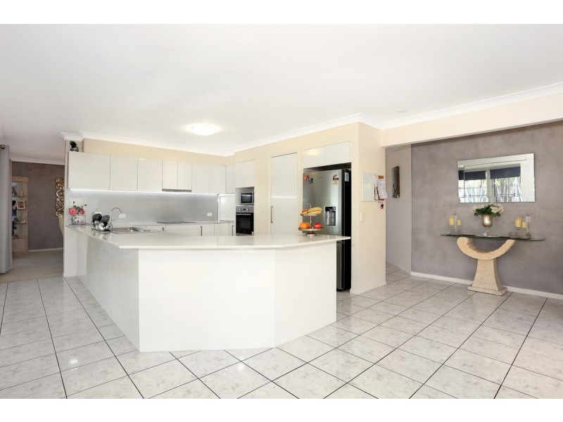 45 Monterey Keys Drive, Helensvale QLD 4212