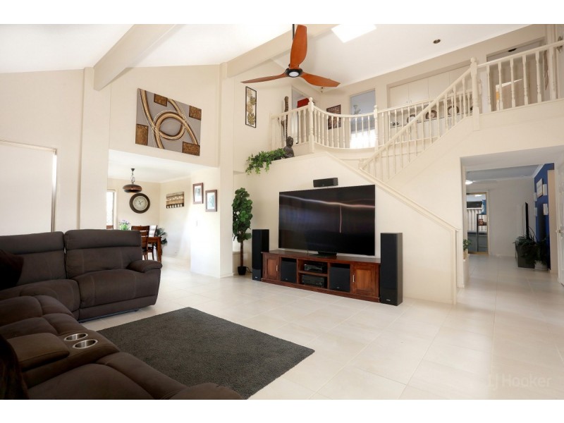 66 oxley Drive, Paradise Point QLD 4216