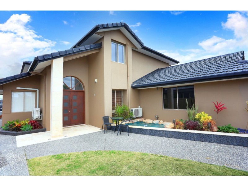 66 oxley Drive, Paradise Point QLD 4216