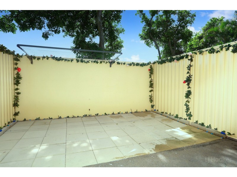 8/125 Frank Street, Labrador QLD 4215