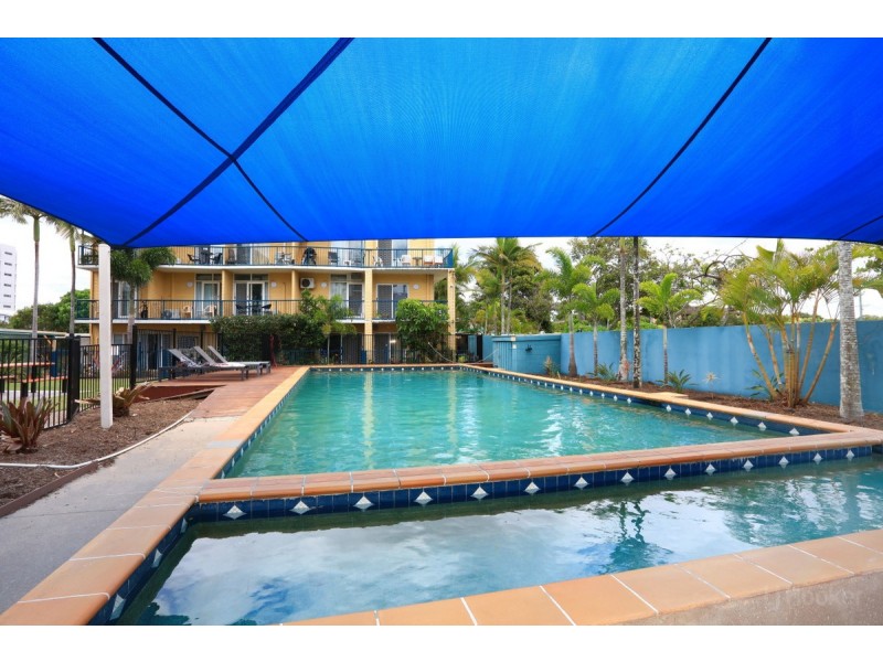 8/125 Frank Street, Labrador QLD 4215