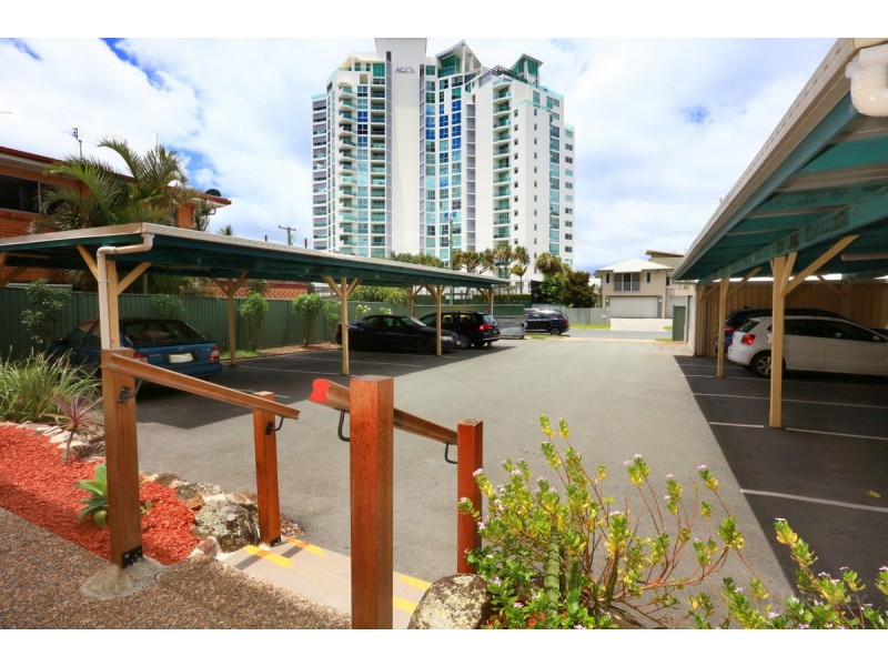 8/125 Frank Street, Labrador QLD 4215