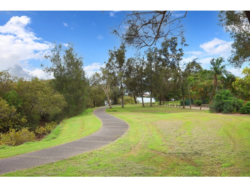 268/125 Hansford Road, Coombabah QLD 4216