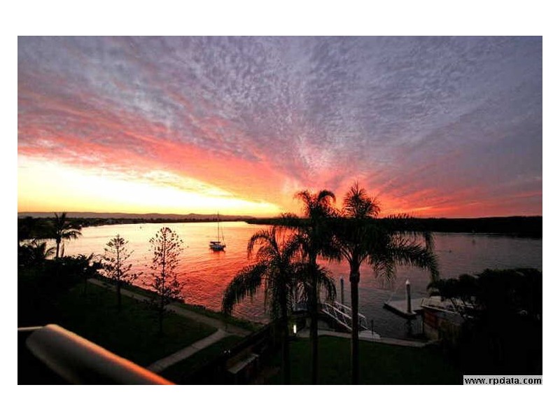 10/8 Paradise Parade, Paradise Point QLD 4216