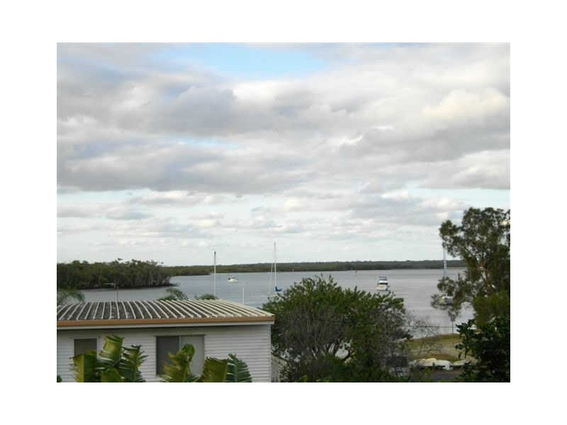 10/8 Paradise Parade, Paradise Point QLD 4216