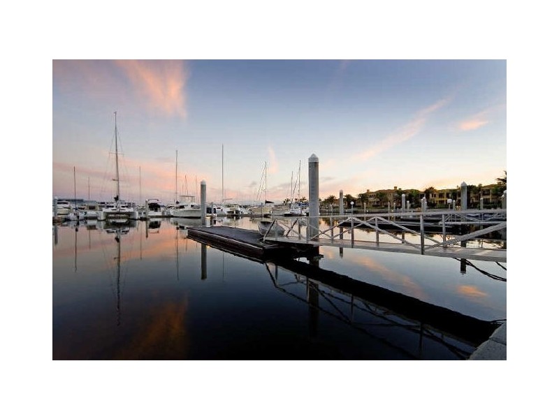 Hope Island QLD 4212