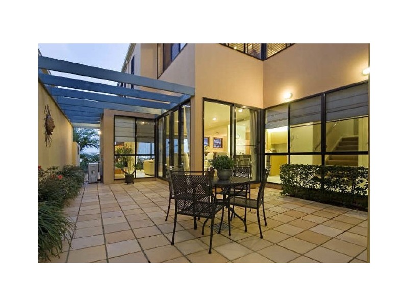 Hope Island QLD 4212