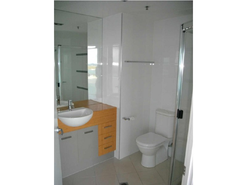 1102/300 Marine Parade, Labrador QLD 4215