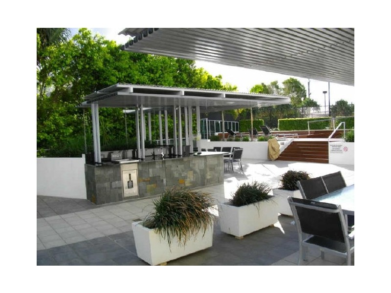 1102/300 Marine Parade, Labrador QLD 4215