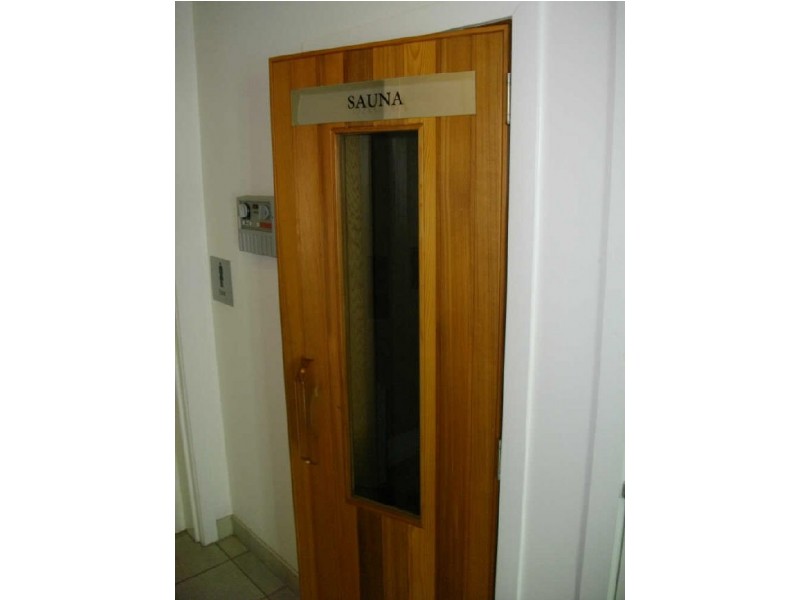 1102/300 Marine Parade, Labrador QLD 4215