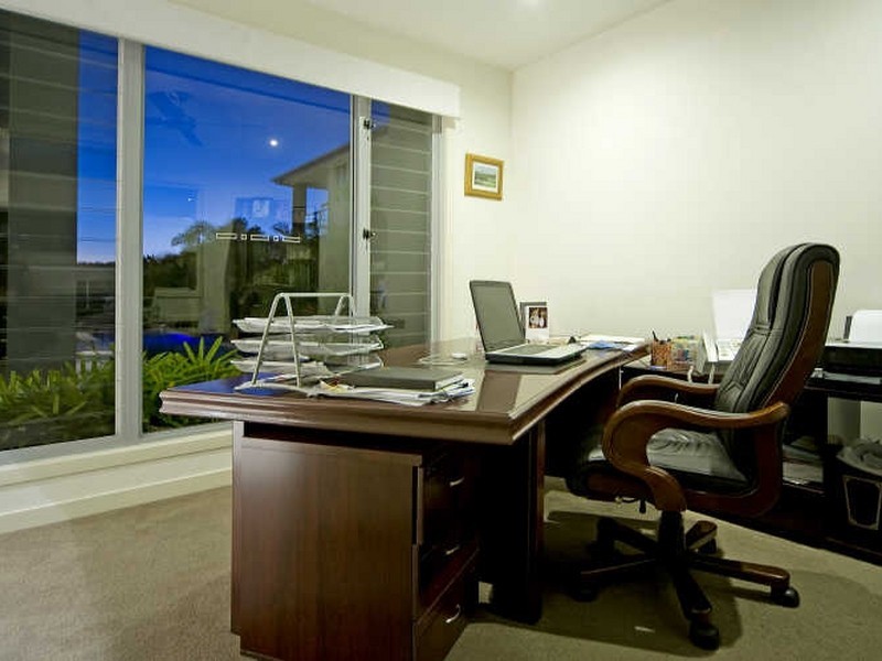 2342 Cressbrook Drive, Hope Island QLD 4212