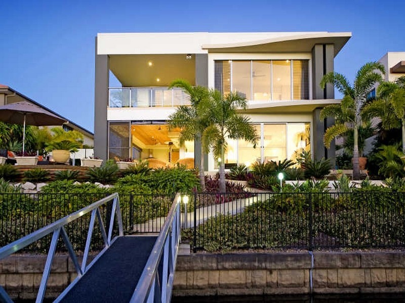 2342 Cressbrook Drive, Hope Island QLD 4212