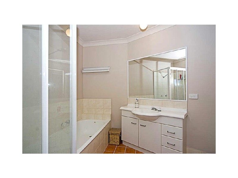 Paradise Point QLD 4216