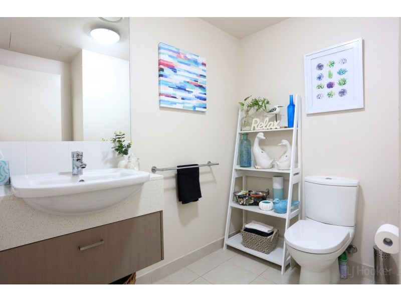 1312/2 Activa Way, Hope Island QLD 4212