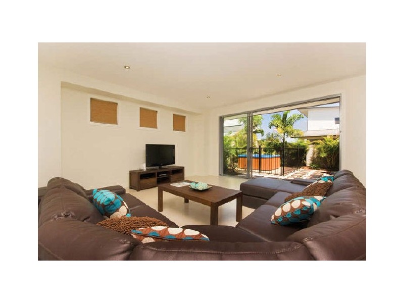 Hope Island QLD 4212