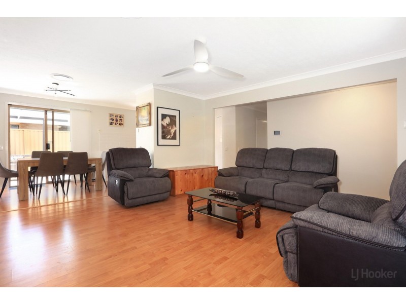 2 Burrinjuck Drive, Coombabah QLD 4216