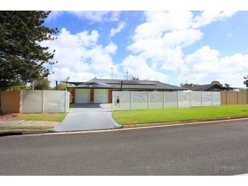 2 Burrinjuck Drive, Coombabah QLD 4216