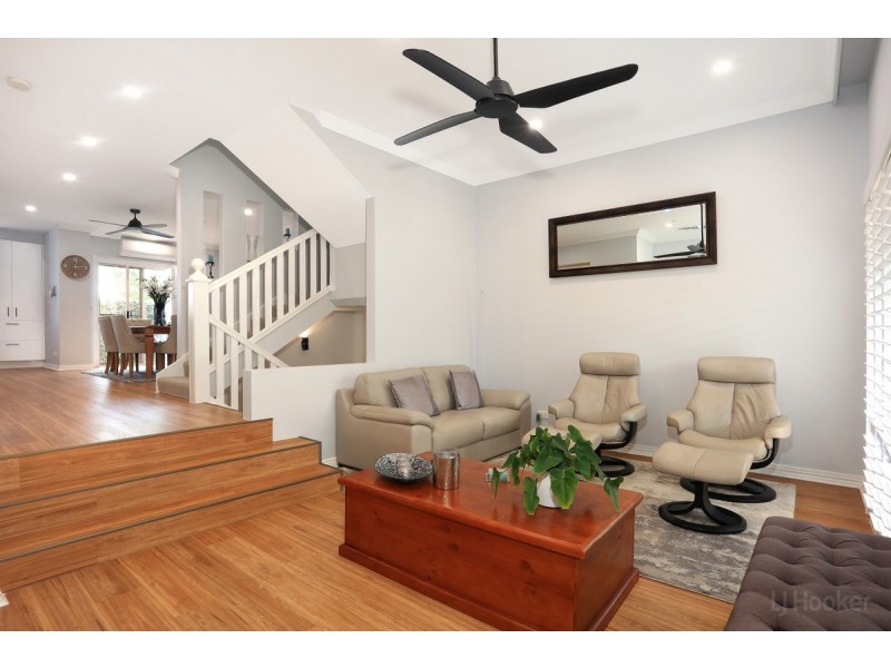 4/14 Pendraat Parade, Hope Island QLD 4212