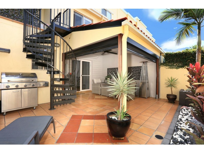 4/14 Pendraat Parade, Hope Island QLD 4212