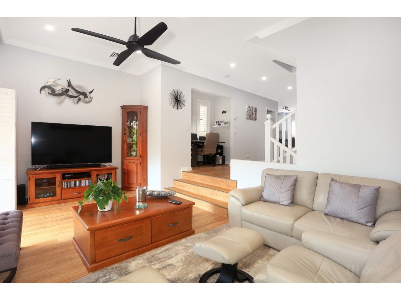 4/14 Pendraat Parade, Hope Island QLD 4212