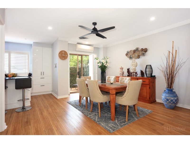 4/14 Pendraat Parade, Hope Island QLD 4212