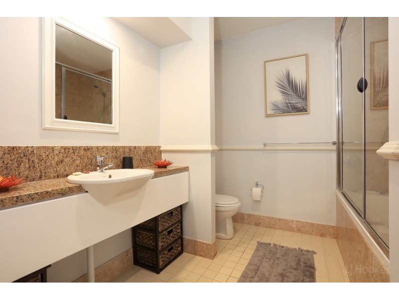 4/14 Pendraat Parade, Hope Island QLD 4212