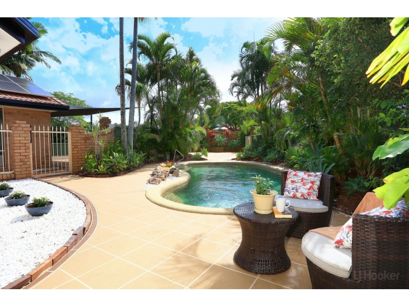 8 Lakewood Court, Helensvale QLD 4212