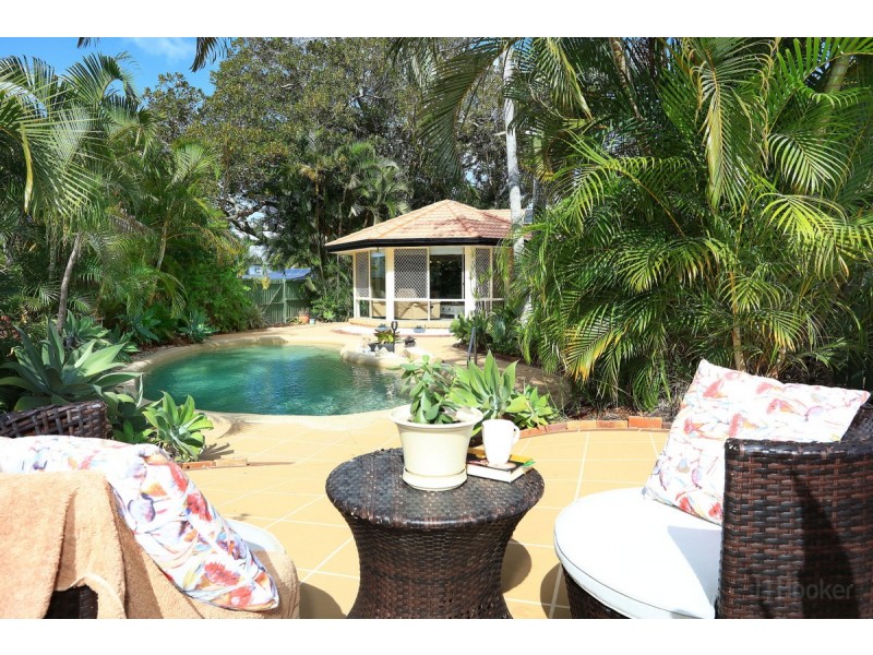 8 Lakewood Court, Helensvale QLD 4212