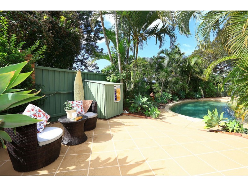 8 Lakewood Court, Helensvale QLD 4212