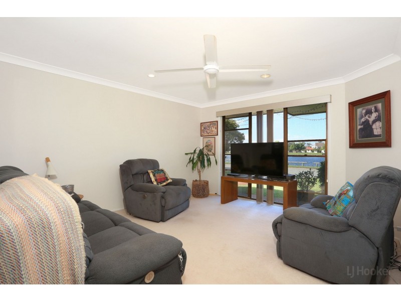 6 Pool Street, Hope Island QLD 4212