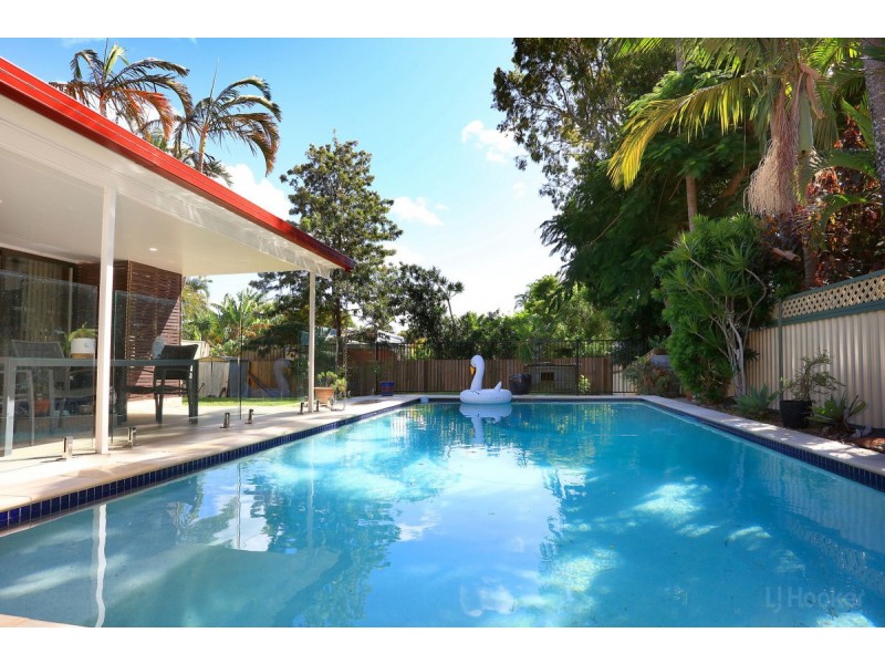 6 Pool Street, Hope Island QLD 4212