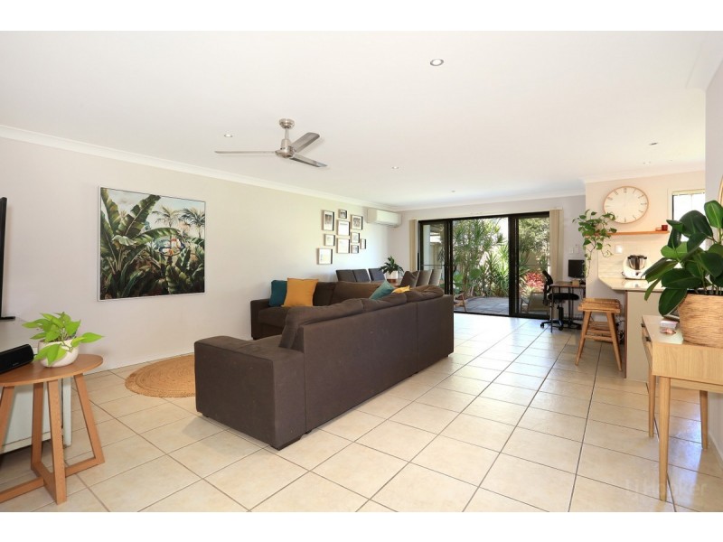 21/368 Pine Ridge Road, Coombabah QLD 4216