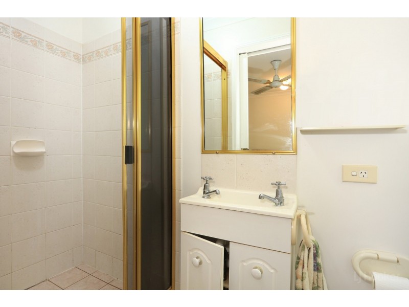 8/442 Pine Ridge Road, Coombabah QLD 4216