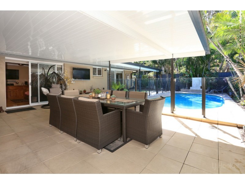 77 Lae Drive, Runaway Bay QLD 4216