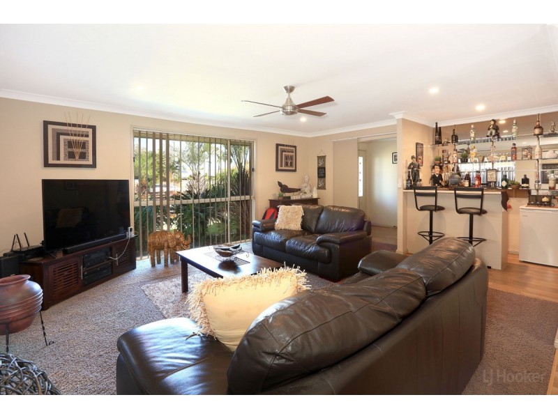 77 Lae Drive, Runaway Bay QLD 4216