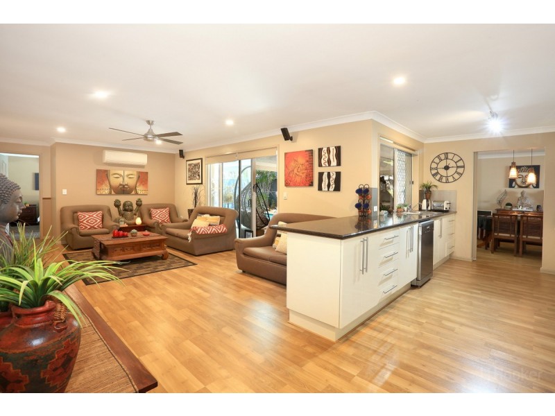 77 Lae Drive, Runaway Bay QLD 4216