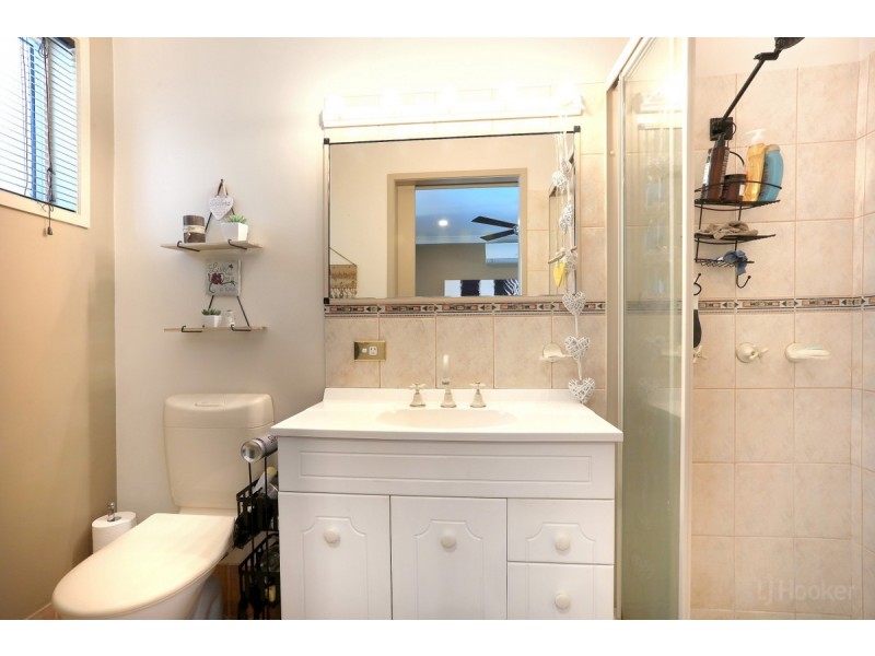 77 Lae Drive, Runaway Bay QLD 4216