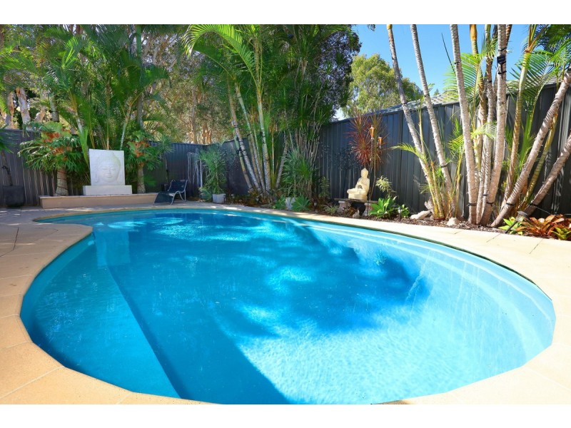 77 Lae Drive, Runaway Bay QLD 4216